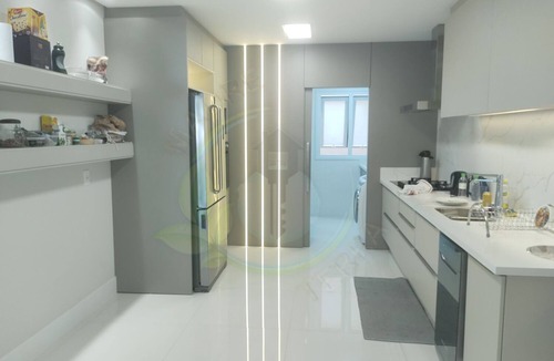 Jurere Apartment | Luxurious and cozy apartment in Jurerê.