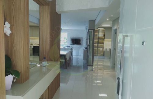 Jurere Apartment | Luxurious and cozy apartment in Jurerê.