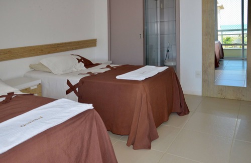 Porto das Dunas Apartment | Luxurious duplex on the seafront, sleeps 13 people, with 6 bedrooms, 5 bathrooms