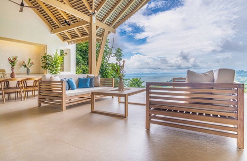 Dominical Villa | Luxury Jungle Haven Ocean View Infinity Pool