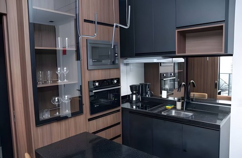 Vila Olimpia Apartment | Luxury studio apartment in Vila Olímpia - panoramic view and garage.
