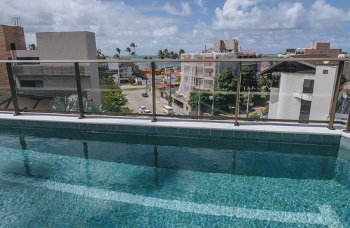 Centro Apartment | Luxury studio apartment 3 minutes from the natural pools.