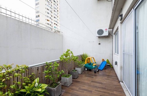 Villa Crespo House | Luxury townhome up to 5 people with private patio and terrace