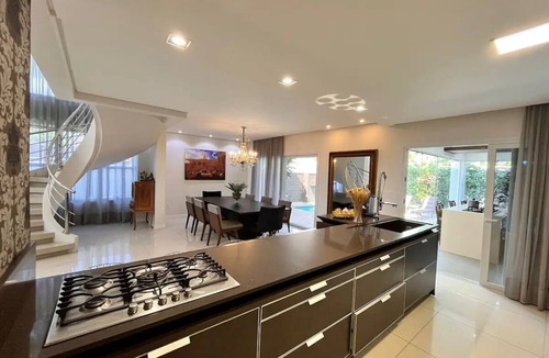 Campeche Leste House | Mansion on Campeche Beach in Florianópolis - Gated Communityn