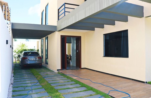 Aruana House | Magnificent house on Aruana beach with swimming pool and barbecue area