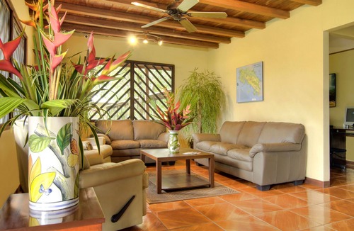 Tortuguero Hotel | Manatus Hotel