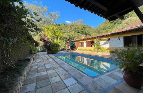 Petropolis House | Mansão B@rdô Espaço Gourmet Piscina Petrópolis RJ