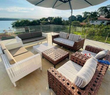 Joaquim Messias House | Mansão de Luxo a Minutos dos Canyons de Furnas