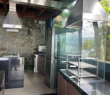 Vila Velha House | MANSÃO EM PRAIA PRIVATIVA EM Angra