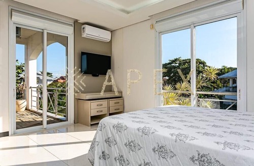 Jurere Internacional House | Mansion in Jurere Internacional