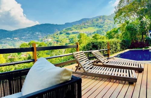 Araras House | Mansion with 5-star private service, heated pool, dedicated staff, and leisure facilities.