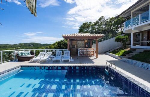 Brava House | Mansion with pool near Praia Brava |Casa Ayana