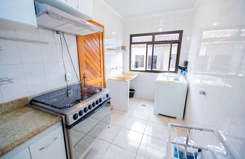 Praia do Morro Apartment | Martha Schwantz 202
