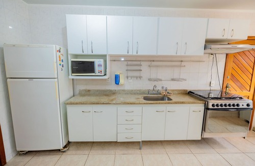 Praia do Morro Apartment | Martha Schwantz 202