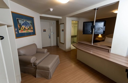 Mont'Serrat Hotel | Master Porto Alegre Hotel - Av Carlos Gomes, Proximo Consulado Americano