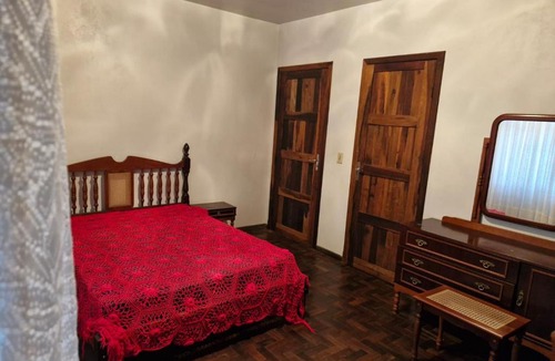 Campo Largo House | Memora Guesthouse Bateias - Casa Inteira ou quartos em chácara