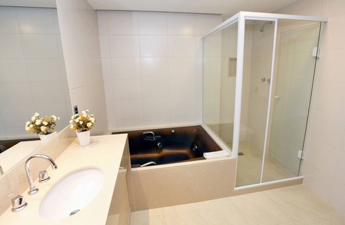 Gloria Hotel | Mengo Palace Hotel