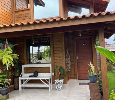 Itaipava Ski Chalet | Millicent Residence - Chalet Milly e Chalet Iris - Itaoca Praia - ES