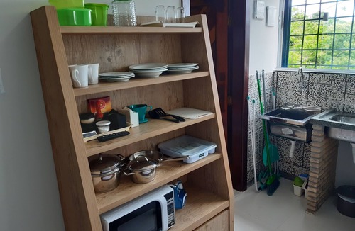 Ondina Apartment | Mini Quarto e Sala Aconchegante em Ondina/garibaldi, Próximo a Ufba