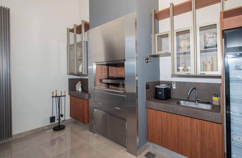 Asuncion Apartment | Modern 1BR in Petra Tower, Skyline Views & Pool