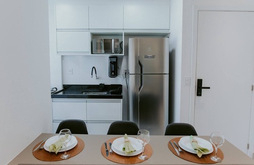 Praia de Itaparica House | Modern 2-bedroom apartment with pool and gym.