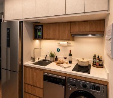 Sao Paulo Apartment | Modern 32m2 Studio with PS5 Washer Dryer and AC