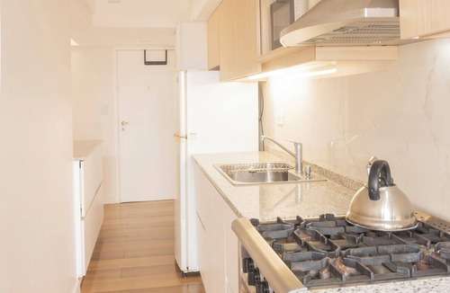 La Perla Apartment | Modern and Spacious Apartment in a central location, Steps from the Sea