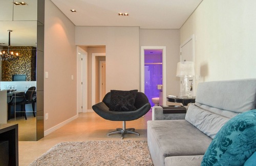 Pioneiros Apartment | Modern Apartment 0.3 miles from Ferris Wheel P2378