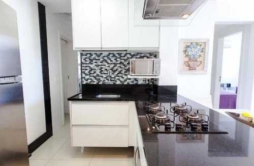 Copacabana Apartment | Modern Apartment in Copacabana