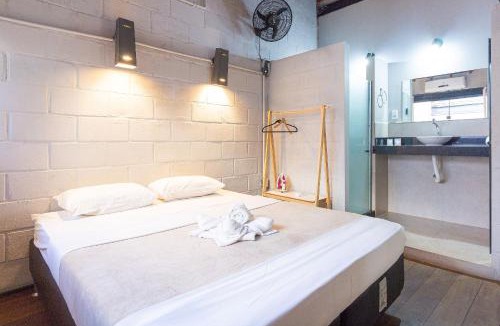 Portal da Ferradura Apartment | Modern industrial house in Búzios