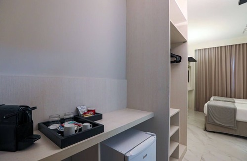 Copacabana Hotel | Modern Room Just Steps from Copacabana Beach, Sugarloaf Mountain & Selarón Steps