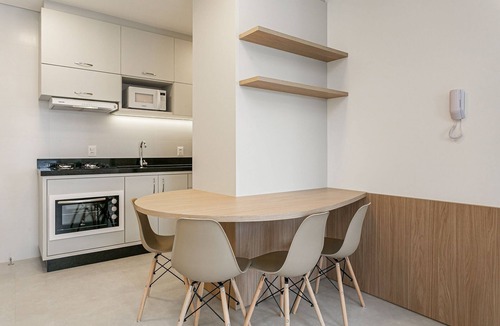 Carvoeira Apartment | Modern studio | 500m from UFSC | Dining #CARV05