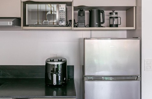 Saco Grande Apartment | Modern Studio | 600MB | Pool & Gym #SG01