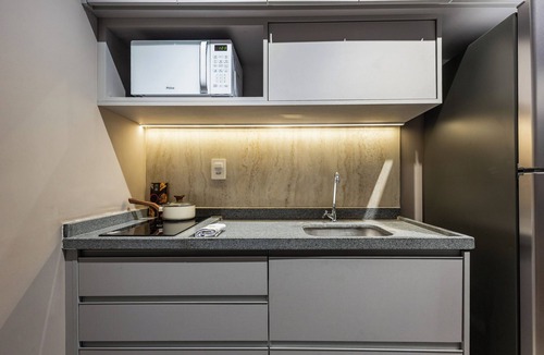 Vila Mariana Apartment | Modern Studio Apartment with Balcony | Queen Bed & Comfort in Vila Mariana