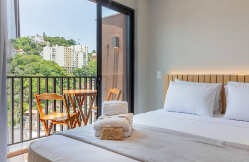 Cabucu Apartment | Modern Studio in Lapa With Pool and gym R1205