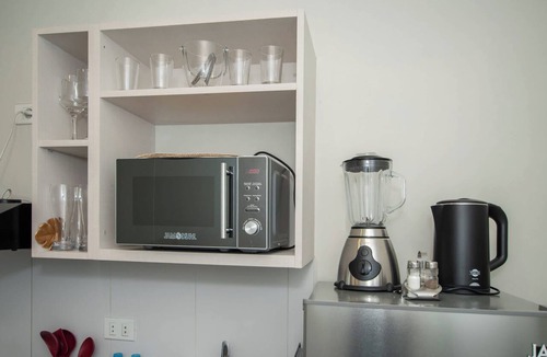 Luque Apartment | Modern Studio in Luque | Rooftop Pool & Fast WiFi