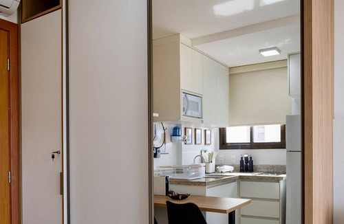 Caminho das Arvores Apartment | Modern Studio in upscale neighborhood near Mall