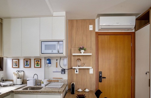 Caminho das Arvores Apartment | Modern Studio in upscale neighborhood near Mall