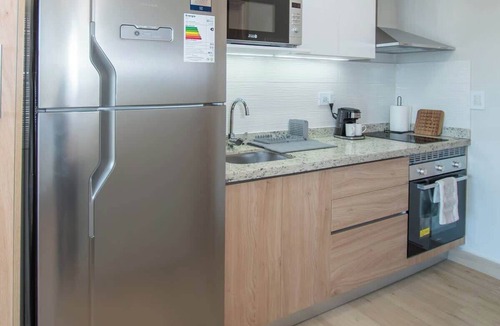 Asuncion Apartment | Modern Studio near Malls | Gym & Rooftop Pool
