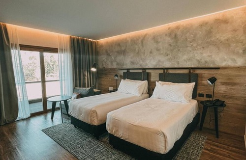 Villa General Belgrano Hotel | Modern Wellness Retreat: Indoor & Outdoor Pools | Free Breakfast & Parking