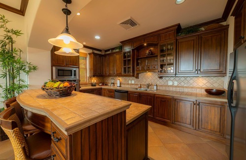 Herradura Apartment | Montebello 1E 3 bed 3 Bath Ocean View