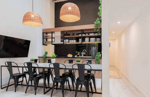 Palermo Villa | MOT Rentals + Villa Embajada - 6 Bd pax Deluxe House Belgrano