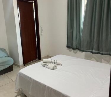 Rio das Ostras Hotel | Motel Cantinho do Amor -3 horas - local discreto com garagem