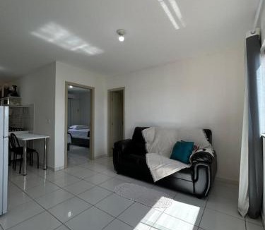Universitario Apartment | N 10 - Seu refúgio em Cascavel! Próximo à Unioeste