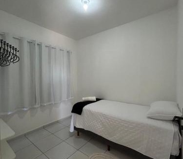 Universitario Apartment | N 4 - Studio completo com ar condicionado a 500m da Unioeste