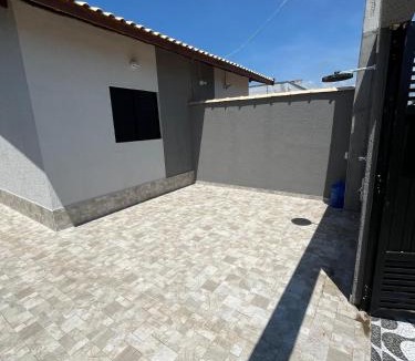 Jardim Coronel House | Nanycasapraialoc