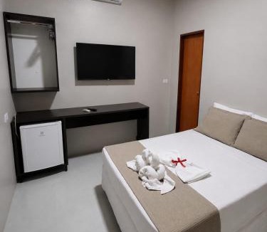 Carolina Hotel | New Center Hotel