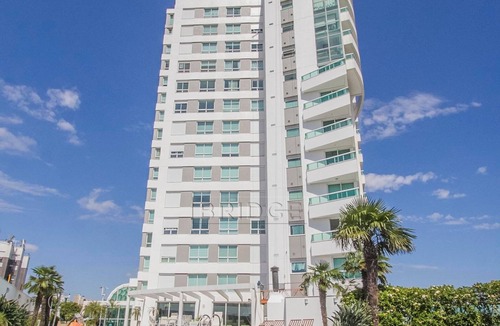 Tres Figueiras Apartment | Nilo Peçanha Loft next to Unisinos