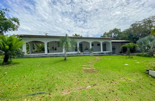 Santarem House | O Luxo da Simplicidade com o Pé na Areia - 5 Quartos - 20 Pessoas