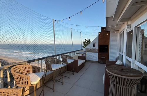Barra da Tijuca Apartment | Oceanfront Duplex Penthouse w/Heated Pool – Sleeps 6